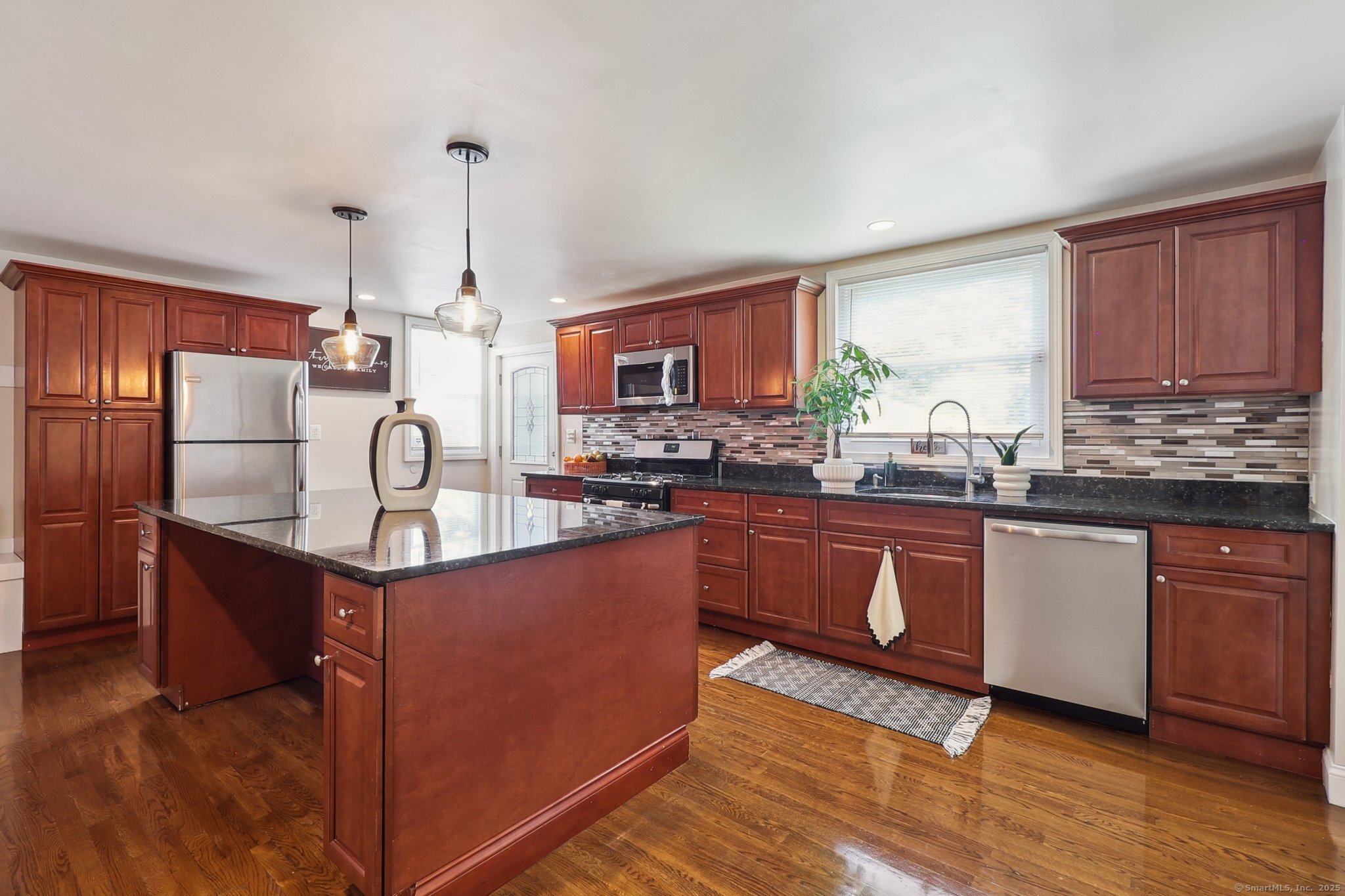 98 Herald Avenue, Bridgeport, Connecticut image 11