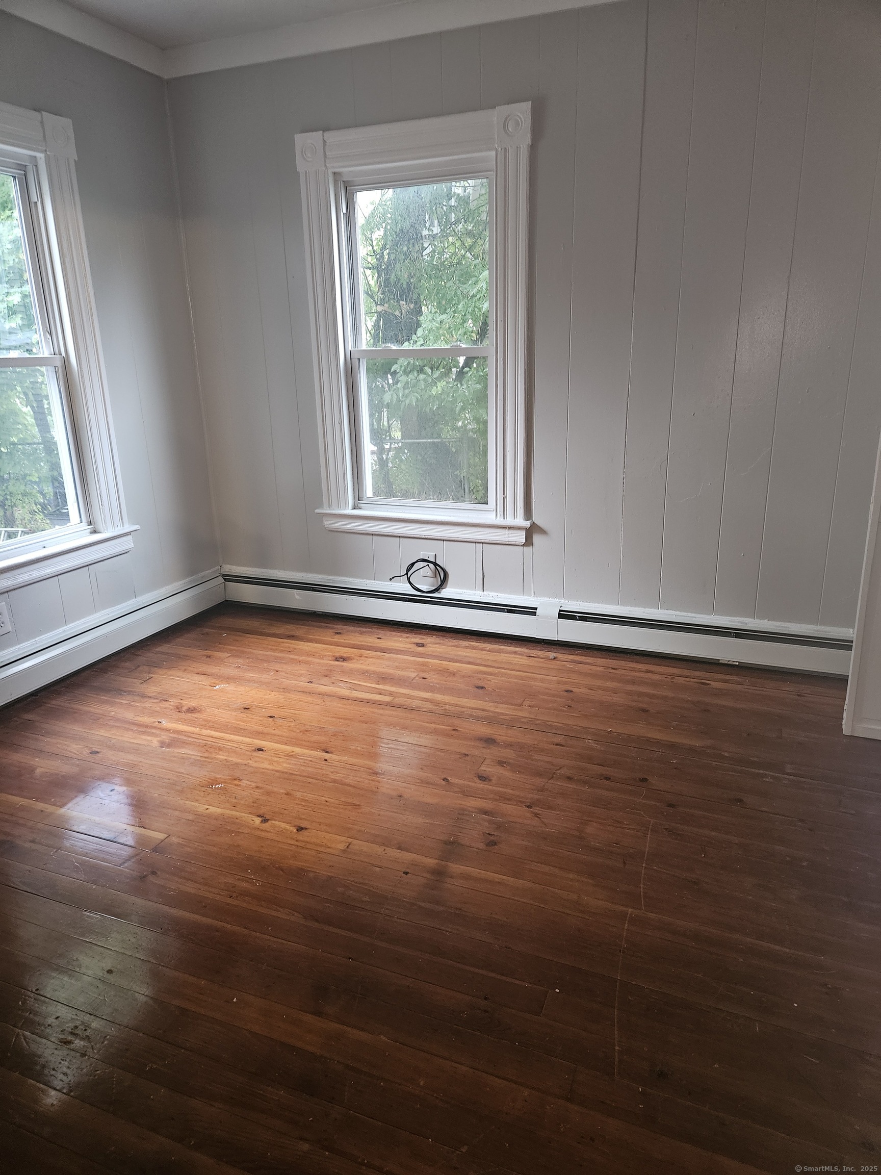 Hartford, Connecticut 06106, United States, 3 Bedrooms Bedrooms, ,1 BathroomBathrooms,Residential,Active,219599