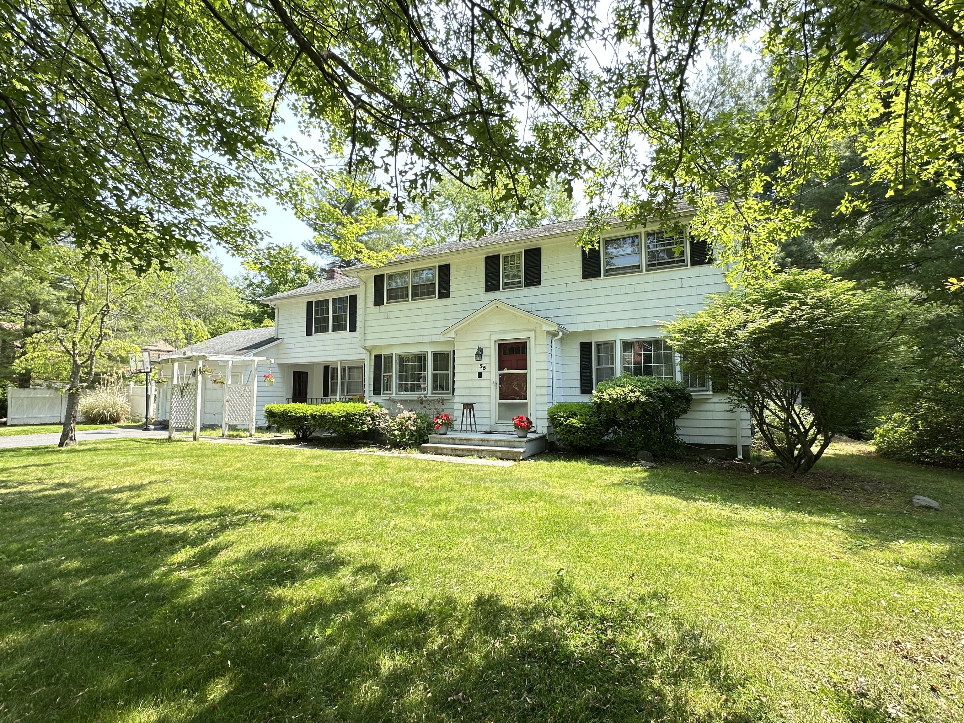 55 Kenwood Circle