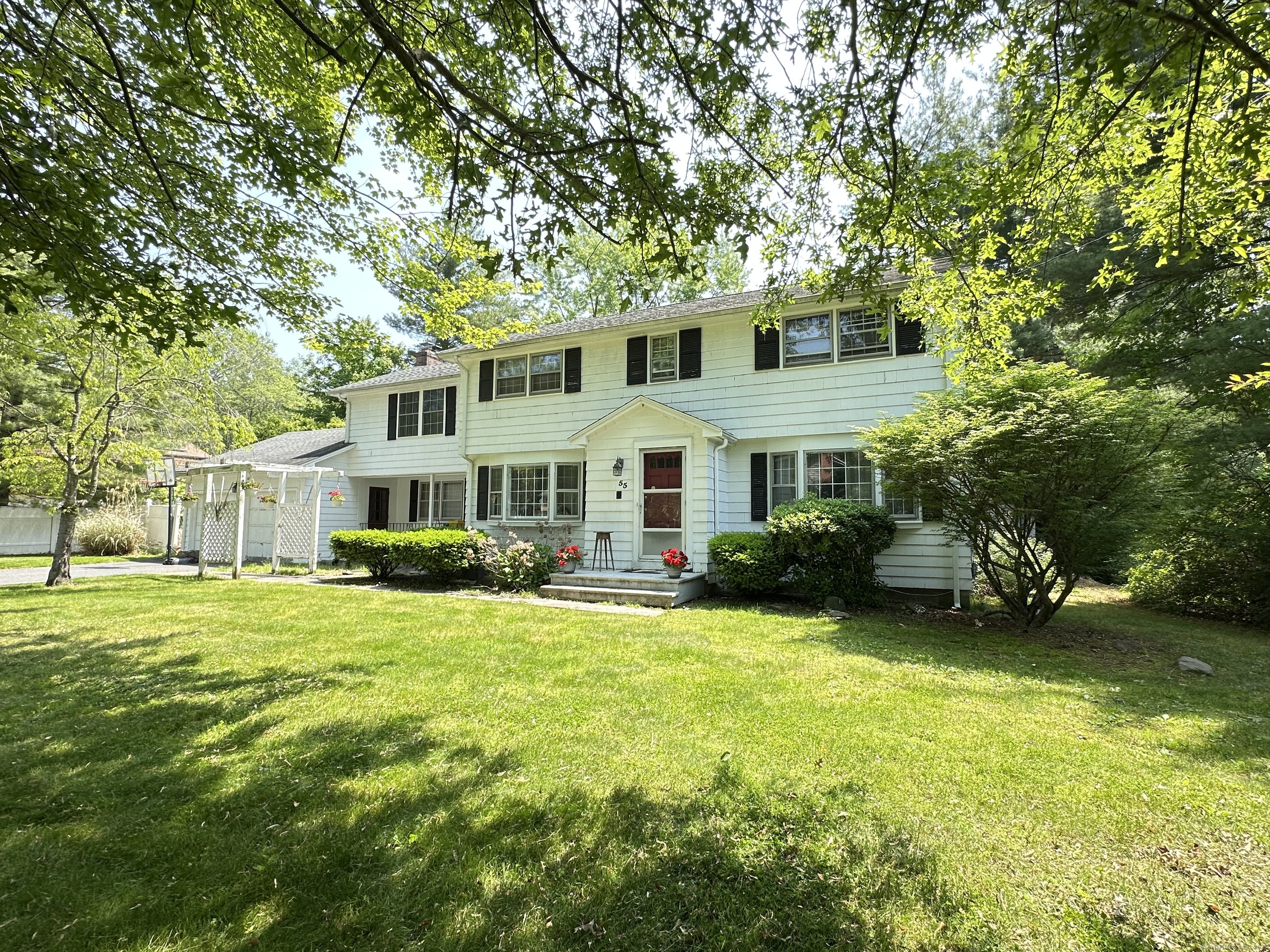 55 Kenwood Circle