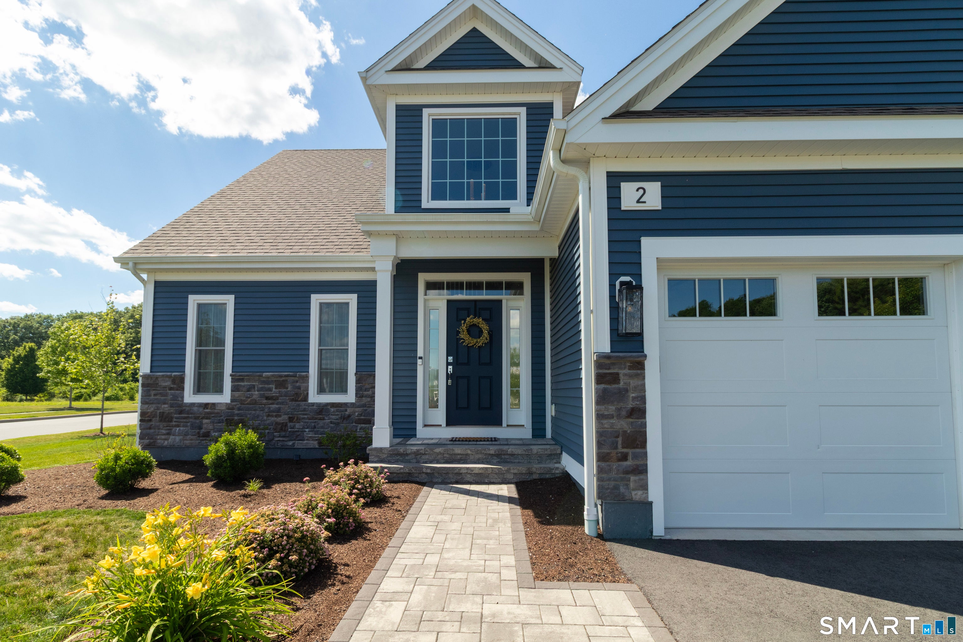 2 Iris Court