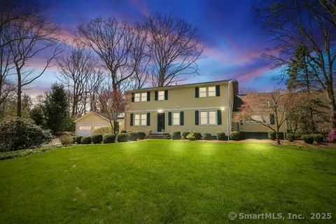 6 Pin Oak Lane Norwalk CT 06850