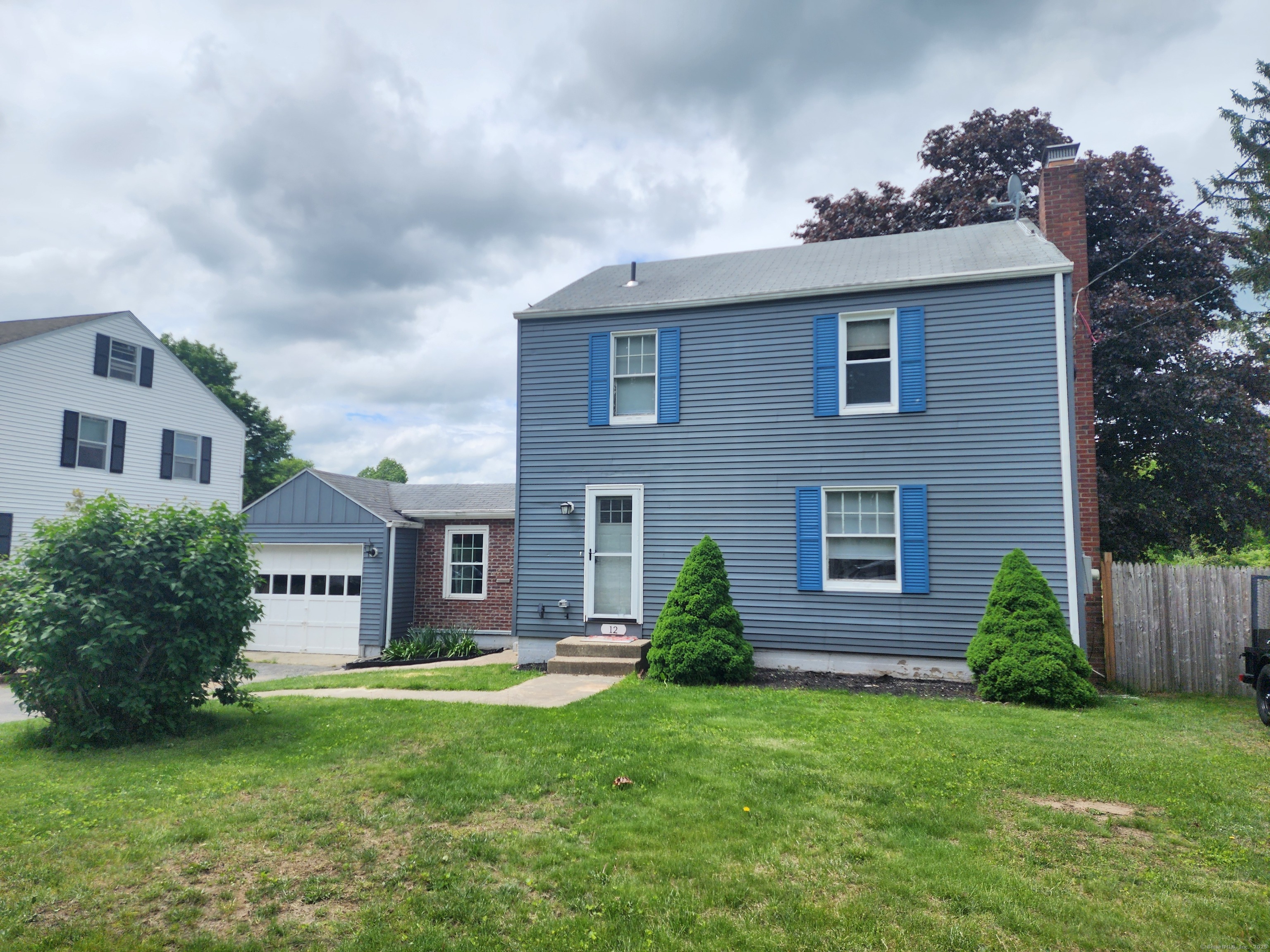 12 Flyers Drive, Norwich, Connecticut image 1