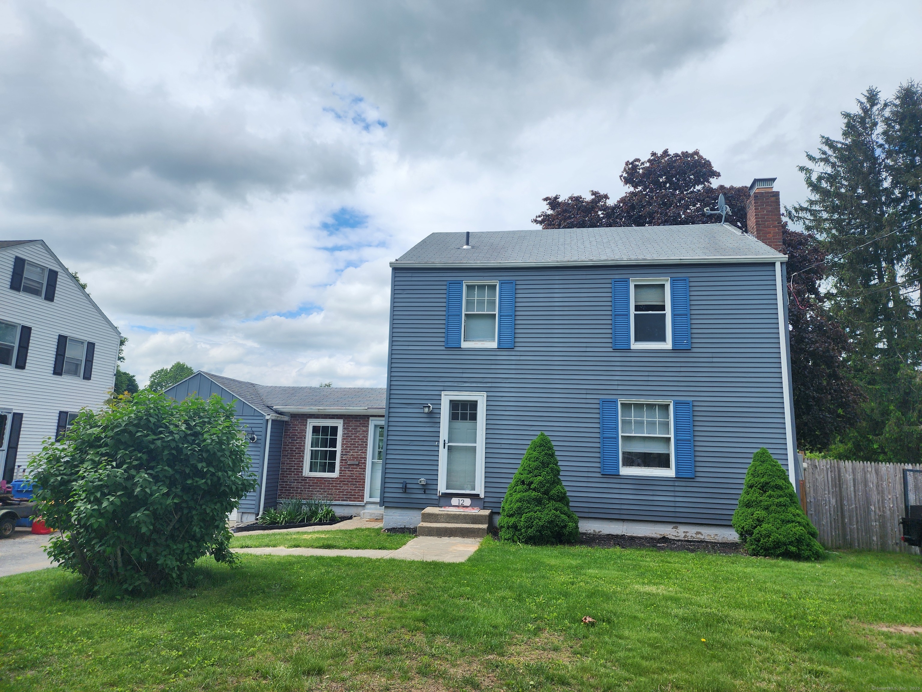 12 Flyers Drive, Norwich, Connecticut image 2