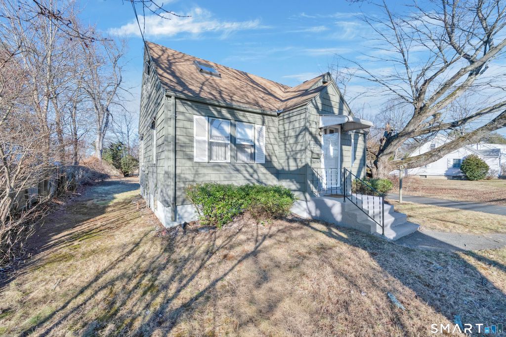 Photo of 110 Goodwin Street, East Hartford, CT 06108 (MLS # 24144983)