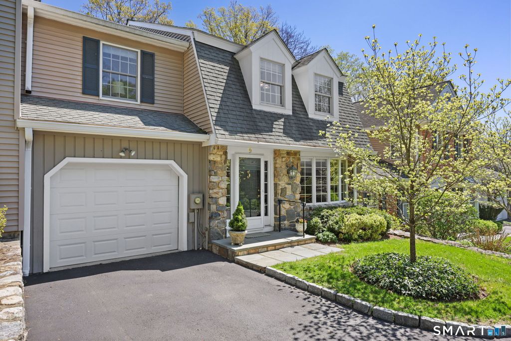 Photo of 58 Lakeview Avenue #9, New Canaan, CT 06840 (MLS # 24164401)