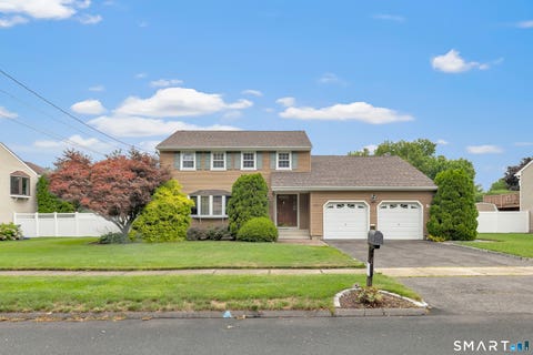 Photo of 120 Sheffield Drive, Stratford, CT 06614 (MLS # 24196128)