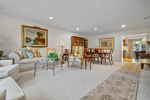 Tiny photo for 3 Sandgate Circle #3, Madison, CT 06443 (MLS # 24139904)