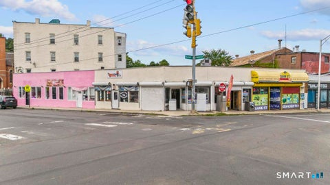 Photo of 872 Bank Street, Waterbury, CT 06708 (MLS # 24210175)