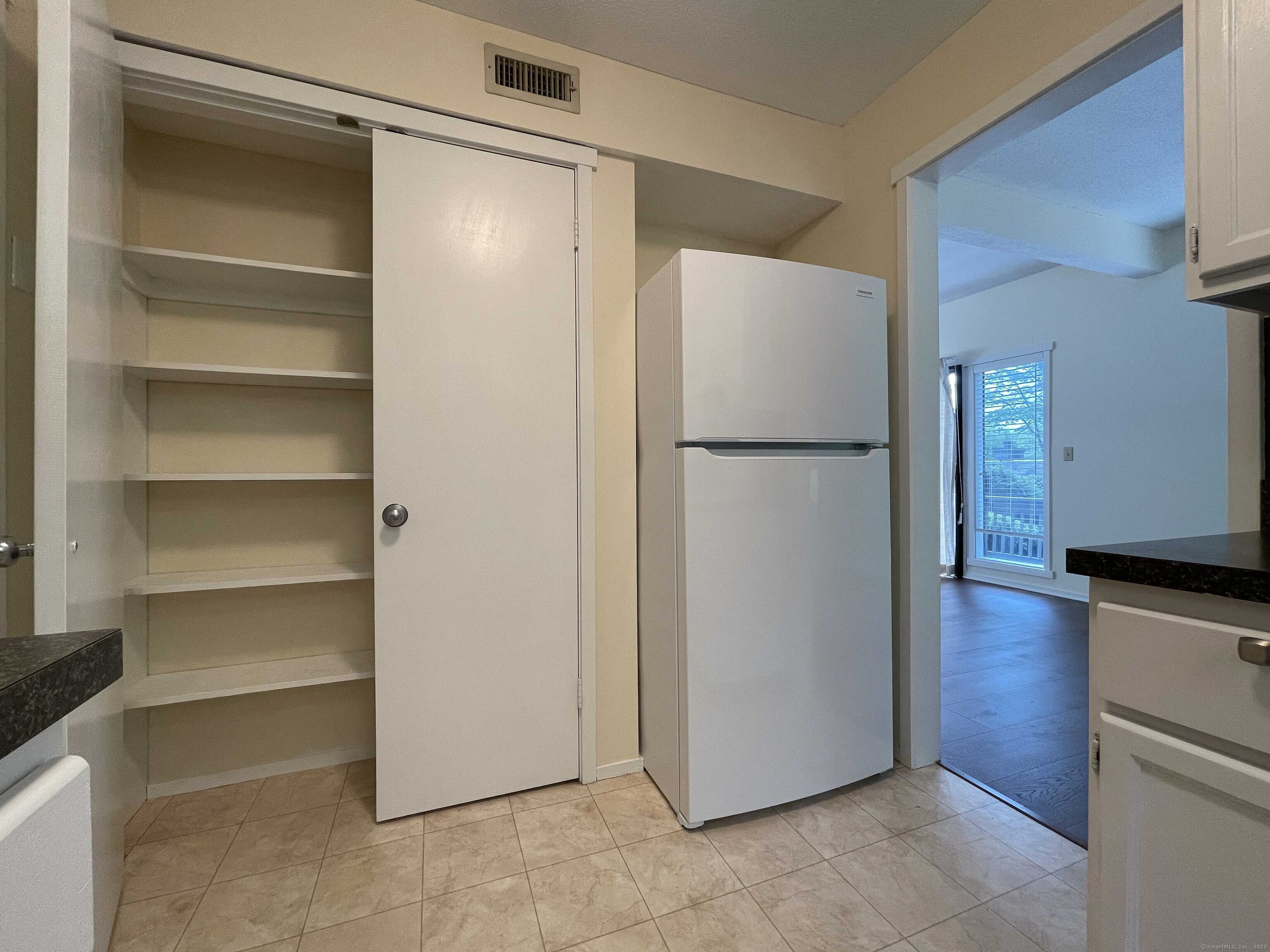 280 Heritage Village #B, Southbury, Connecticut image 9