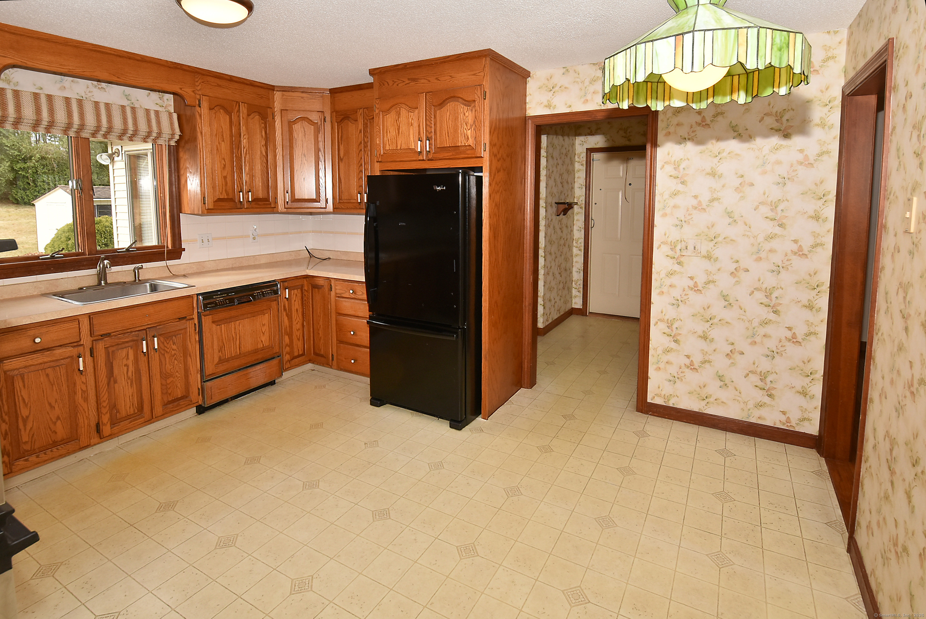 9 Ridgeview Drive, Ellington, Connecticut image 14
