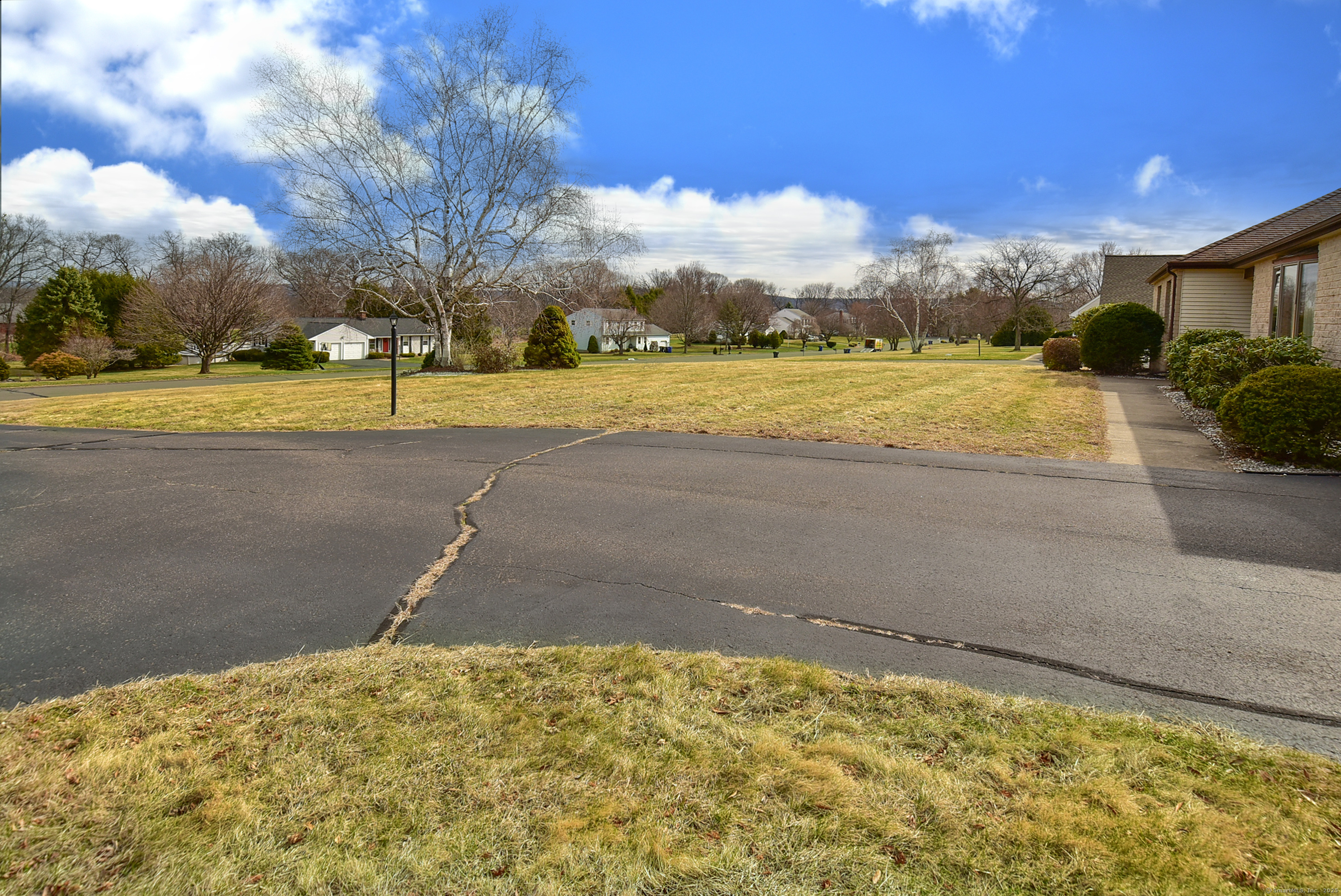 9 Ridgeview Drive, Ellington, Connecticut image 4