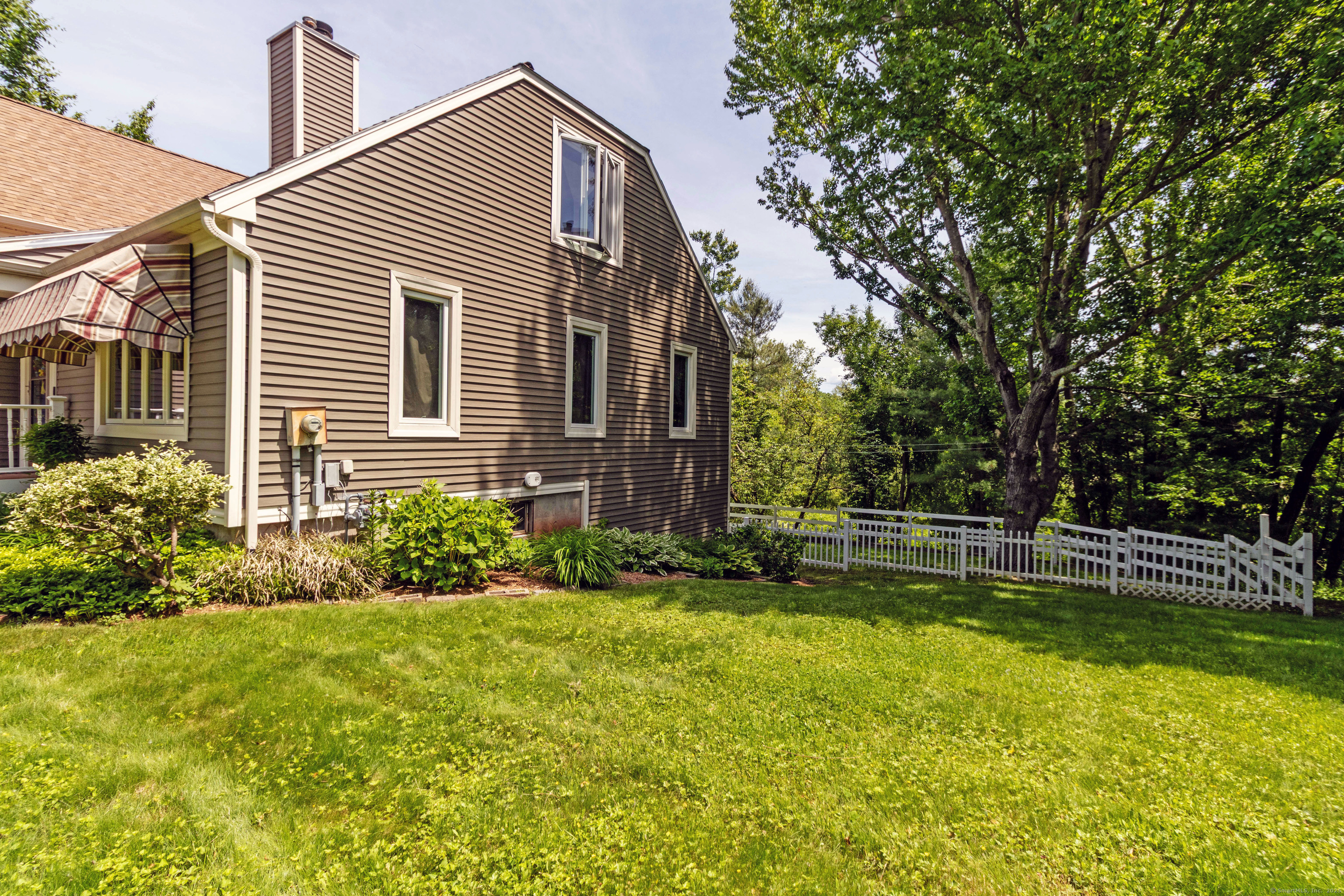 131 Spring Brook Drive, Middletown, Connecticut image 4