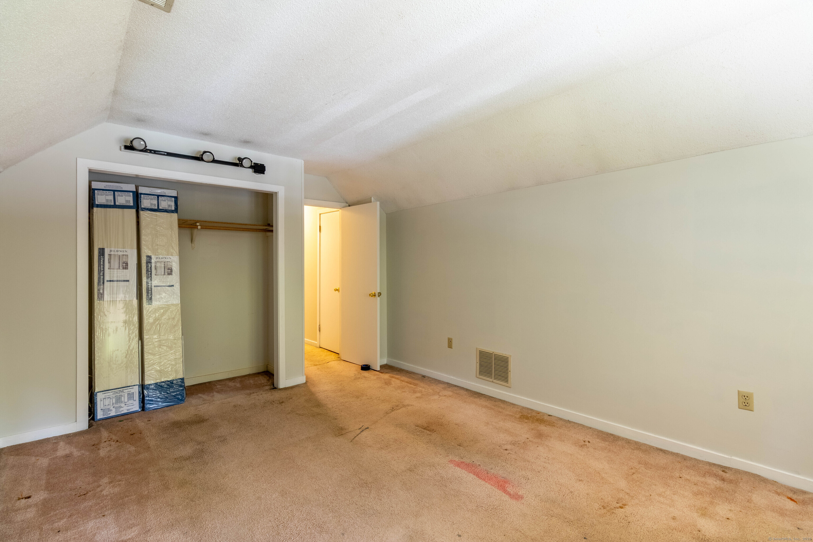 131 Spring Brook Drive, Middletown, Connecticut image 35