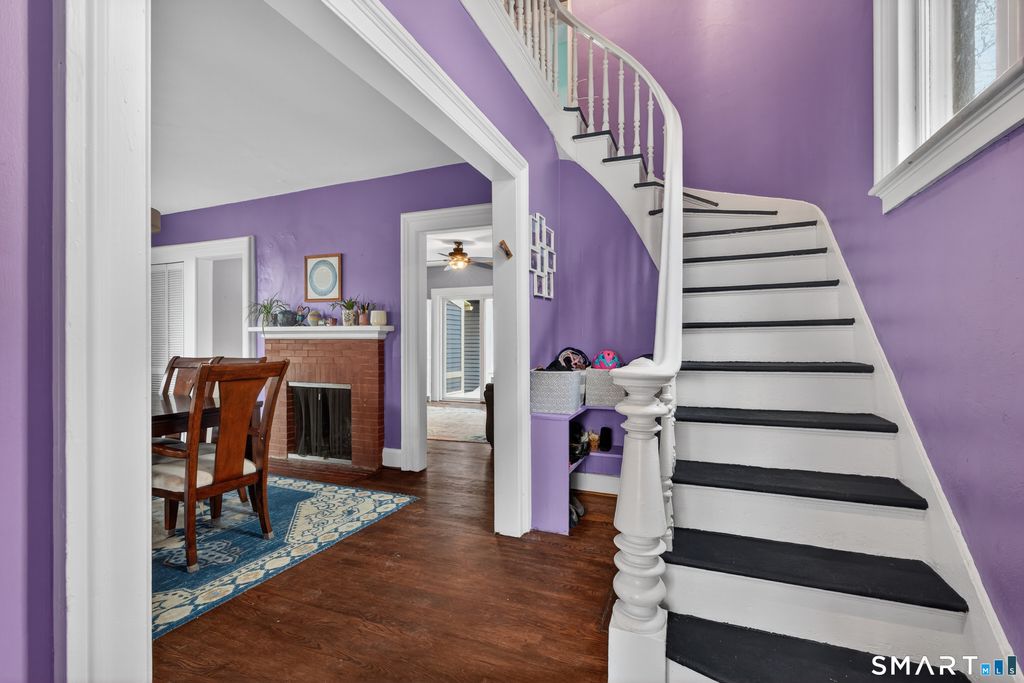 Photo of 72 Mansfield Street, New Haven, CT 06511 (MLS # 24156018)