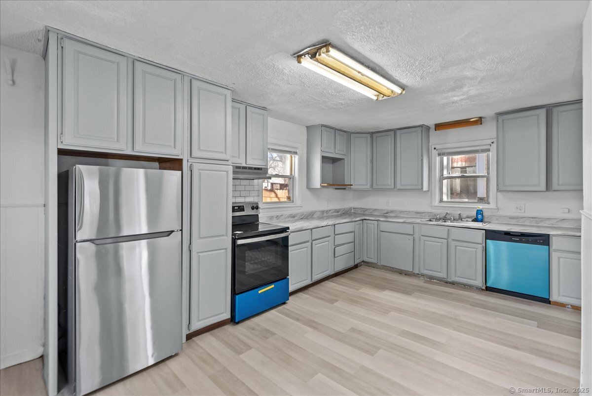 348 Blatchley Avenue, New Haven, Connecticut image 5