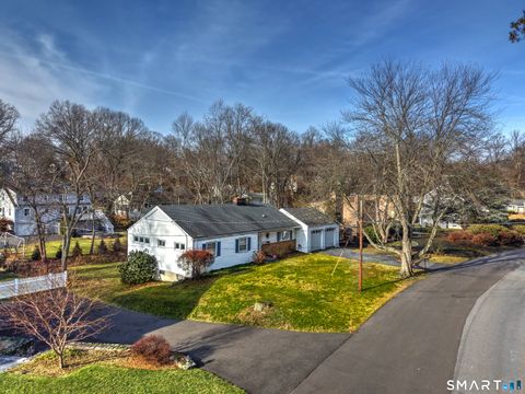 Tiny photo for 101 Applegate Road, Fairfield, CT 06825 (MLS # 24146051)