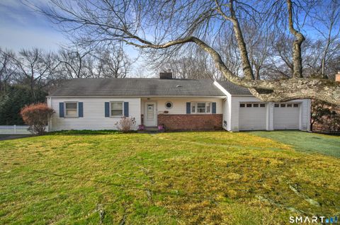 Tiny photo for 101 Applegate Road, Fairfield, CT 06825 (MLS # 24146051)