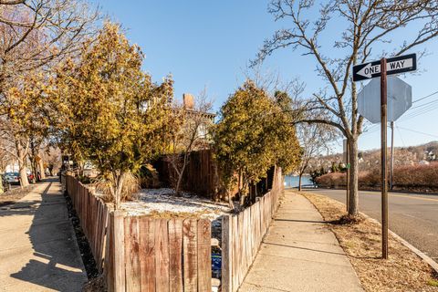 Tiny photo for 37 E Pearl Street, New Haven, CT 06513 (MLS # 24151931)