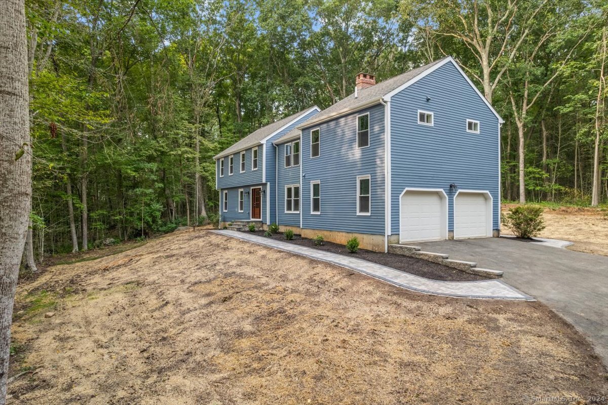 Property for Sale at 27 Copperstone Lane, Madison, Connecticut - Bedrooms: 4 
Bathrooms: 4 
Rooms: 9  - $799,000