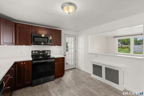 Tiny photo for 298 Roseville Terrace Terrace #1, Fairfield, CT 06824 (MLS # 24206518)