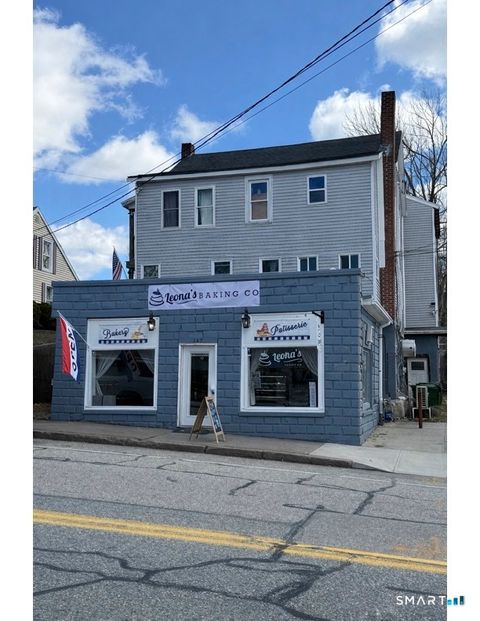 Multifamily For Sale - 347-349 Kennedy Drive<br/> Windham County, Putnam, CT 06260