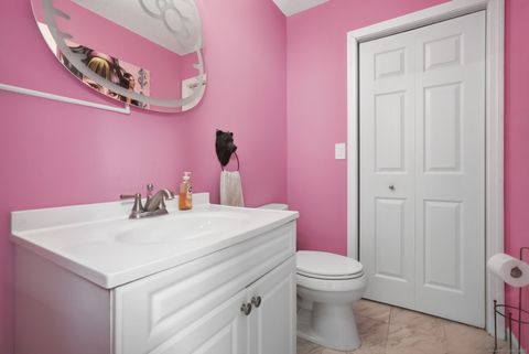 Tiny photo for 309 East Street #APT 10, Plainville, CT 06062 (MLS # 24140579)