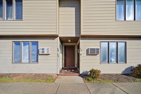 Tiny photo for 309 East Street #APT 10, Plainville, CT 06062 (MLS # 24140579)