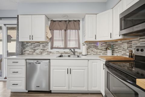 Tiny photo for 309 East Street #APT 10, Plainville, CT 06062 (MLS # 24140579)