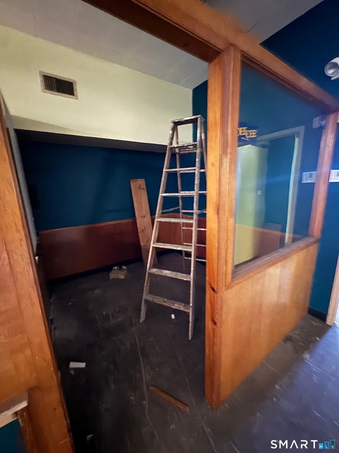Tiny photo for 83 Maple Street #2nd Floor, Naugatuck, CT 06770 (MLS # 24193916)