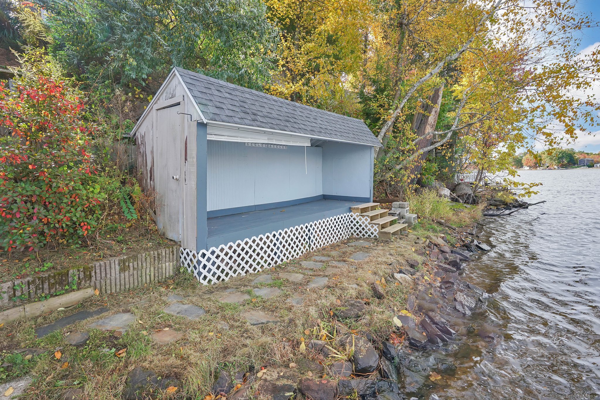 451 Lake Road, Suffield, Connecticut image 6