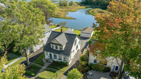 361 Riverside Drive Fairfield CT 06824