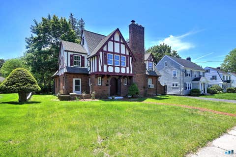 Homes For Sale - 30 W End Avenue<br/> New Britain, CT 06052