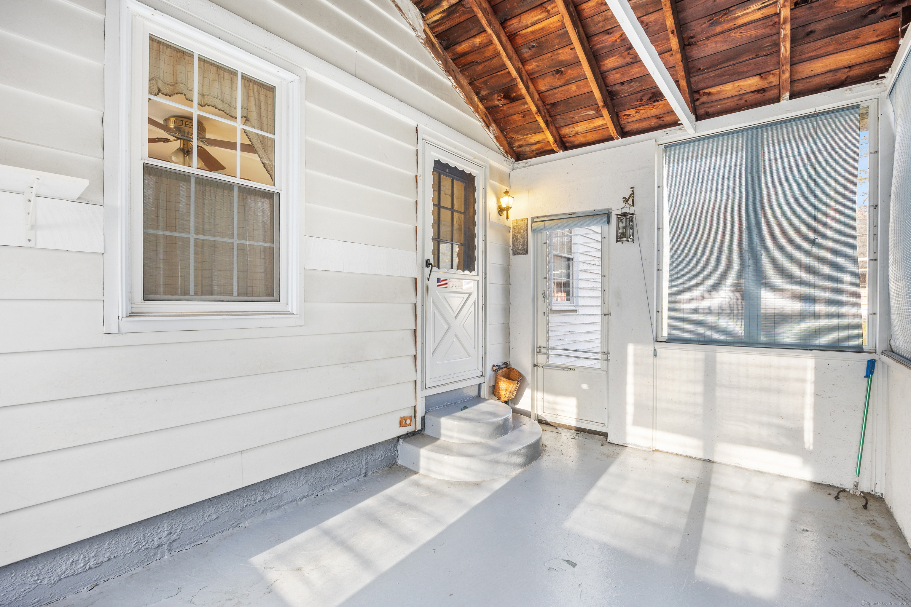 34 Howland Street, Waterbury, Connecticut image 28