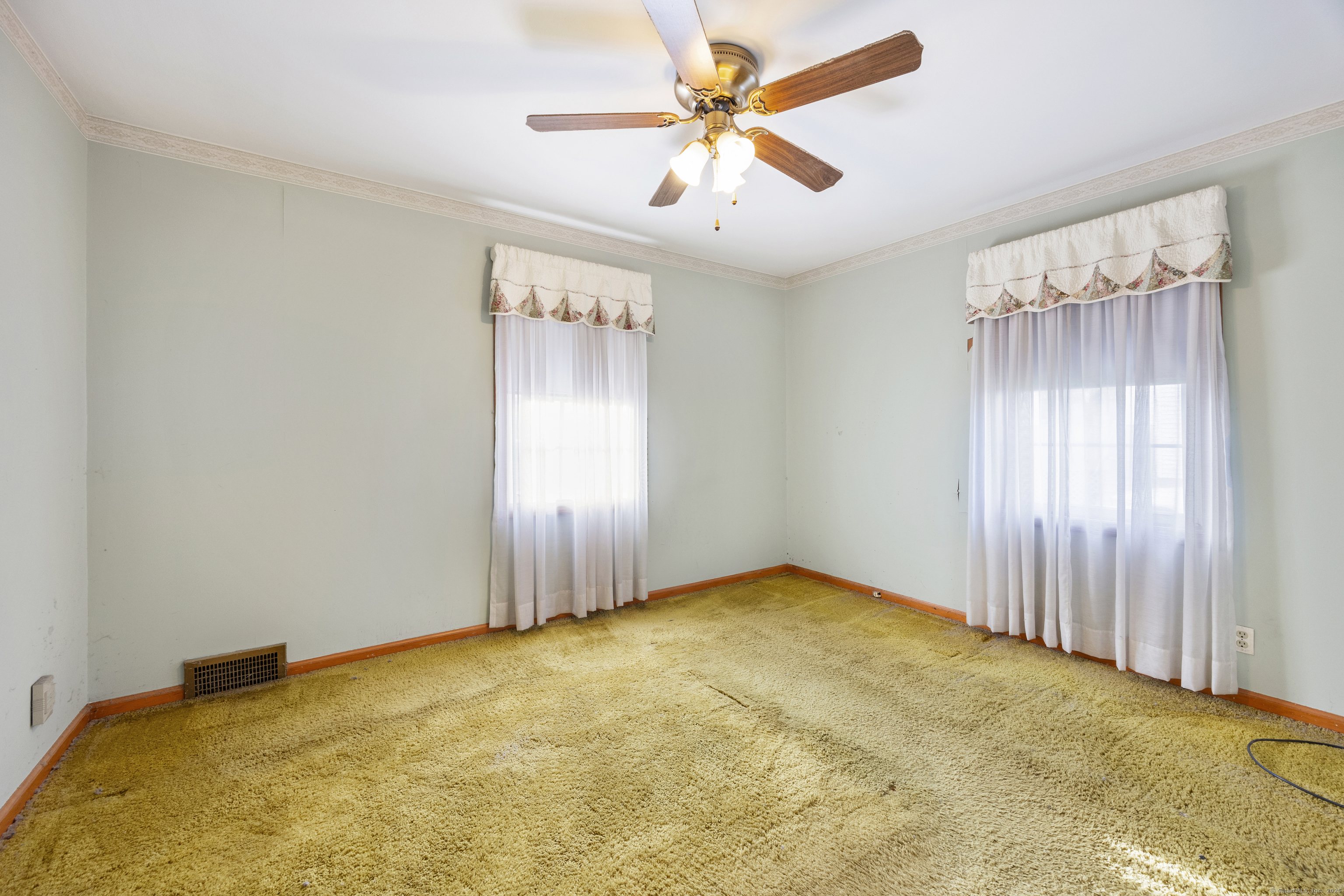 34 Howland Street, Waterbury, Connecticut image 15