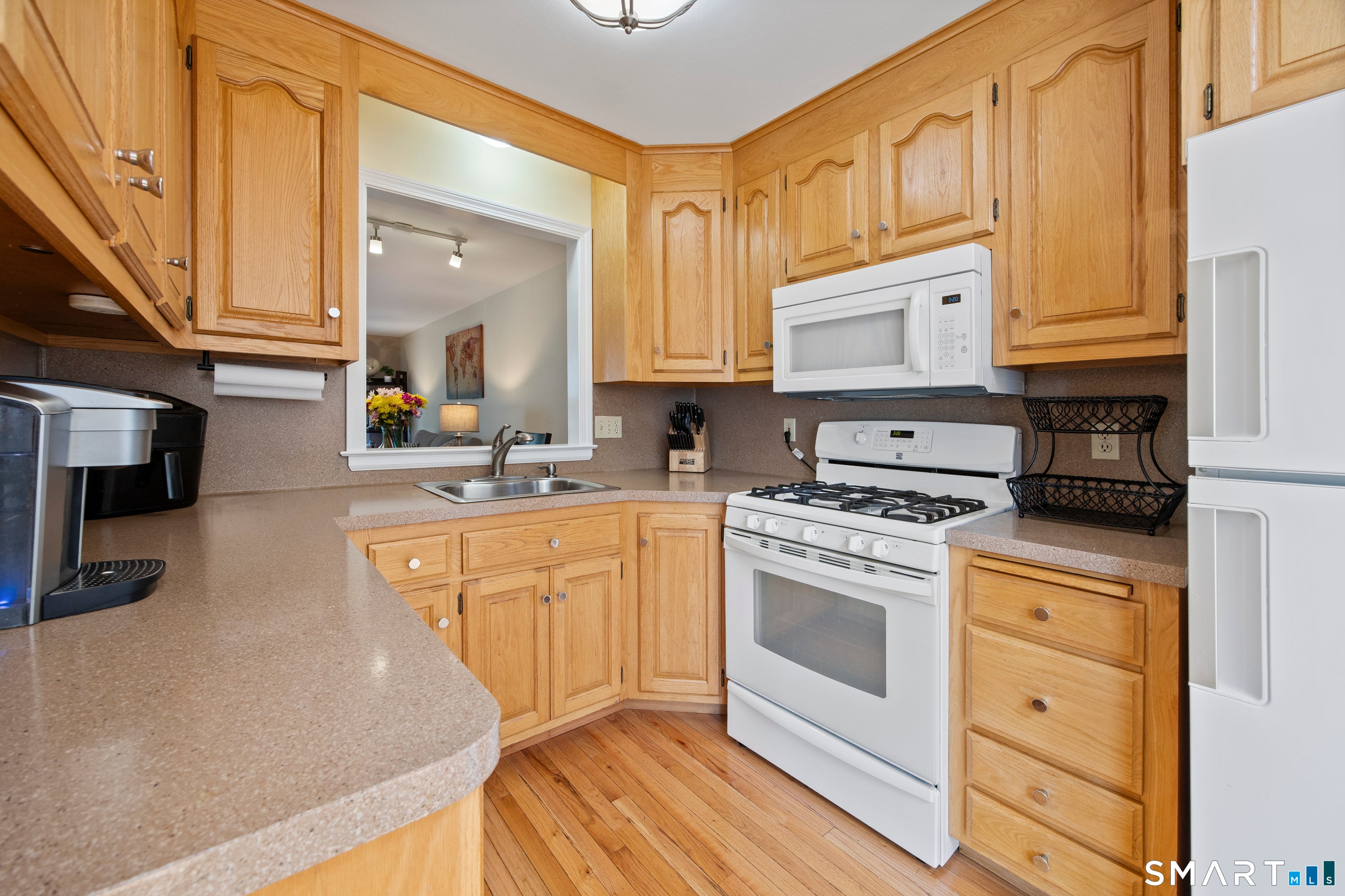 245 Berlin Avenue 10