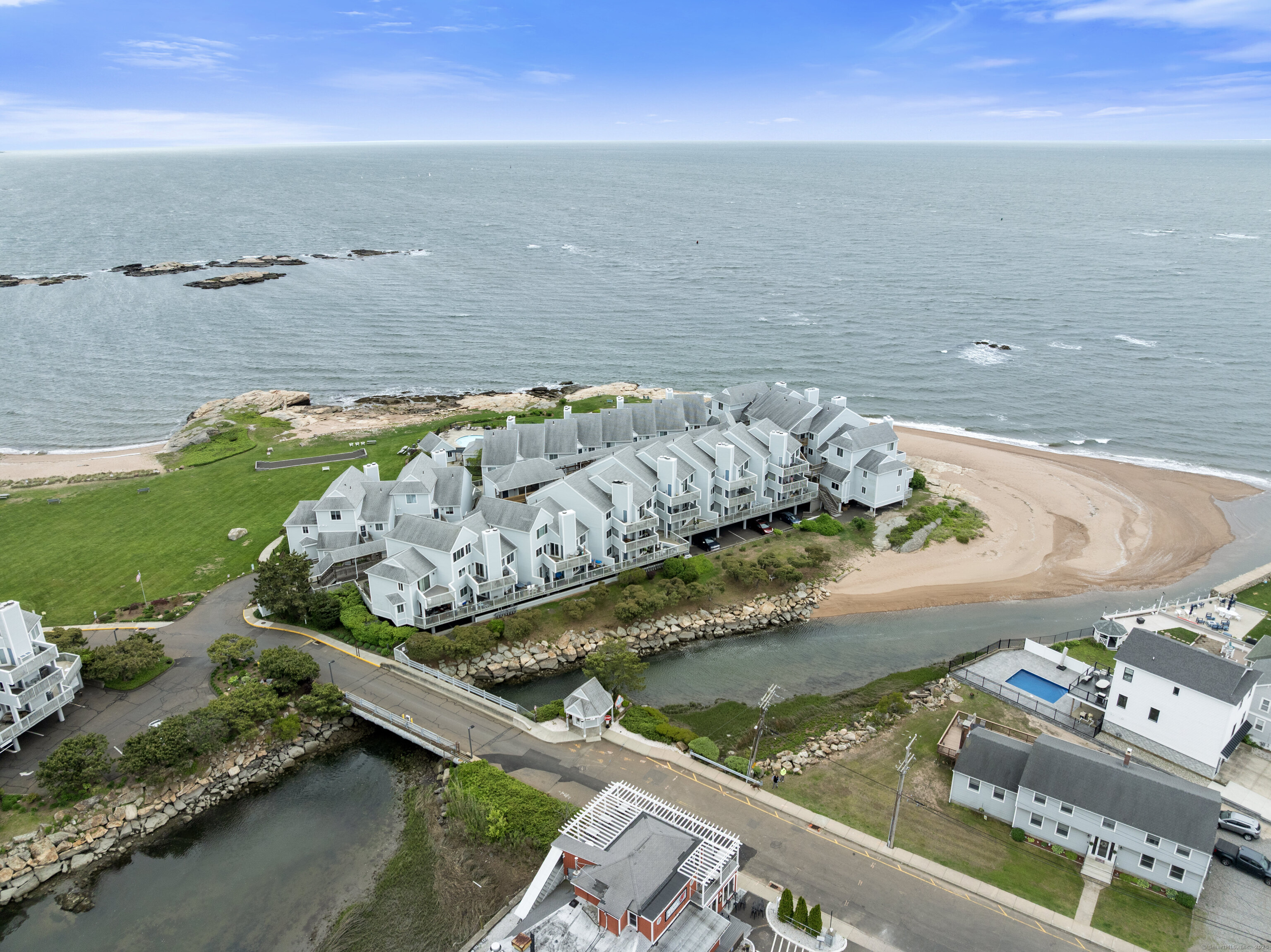 1 Mansfield Grove Road #APT 205, East Haven, Connecticut image 1
