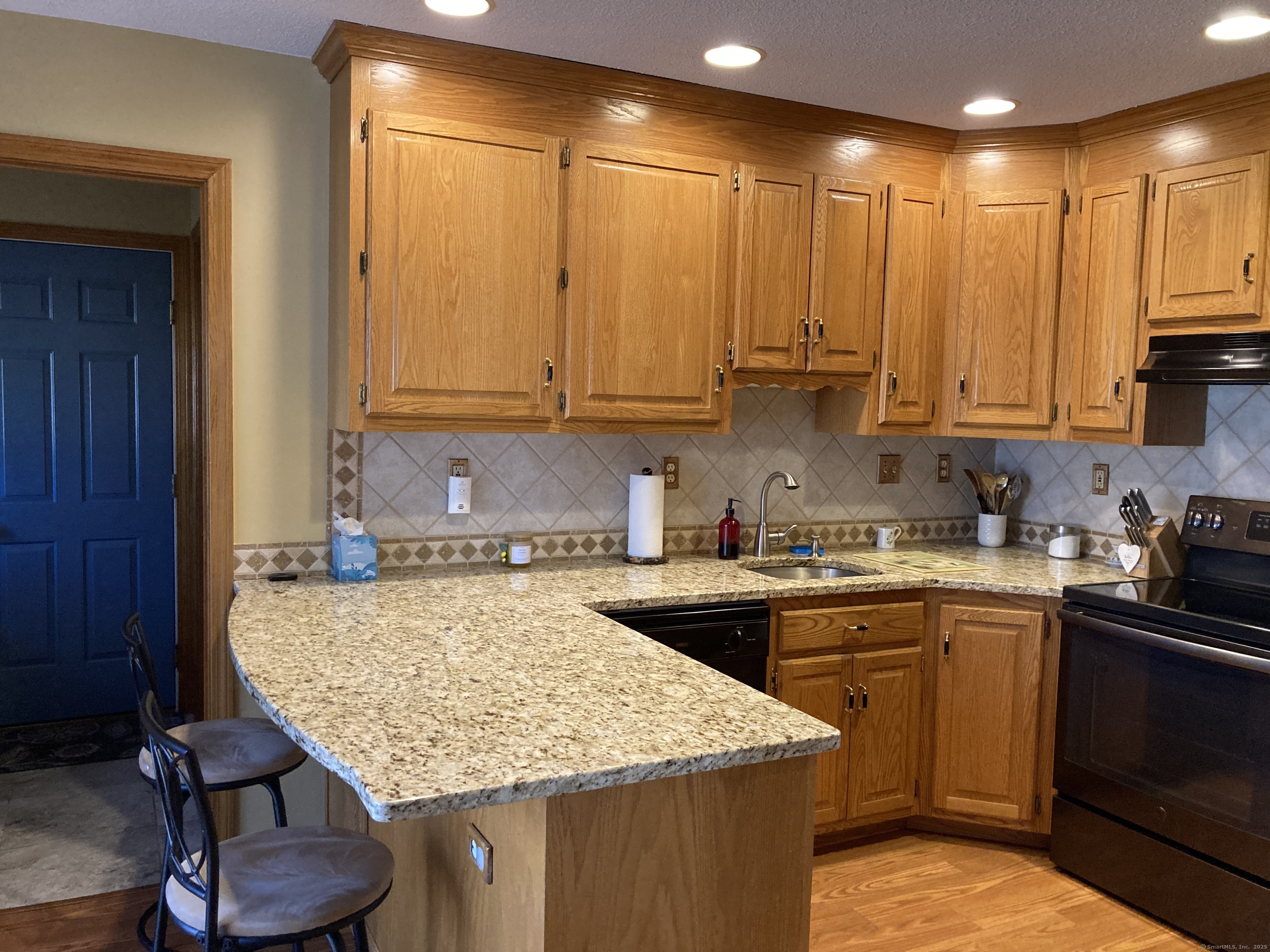 361 Wimbledon Gate, Torrington, Connecticut image 3