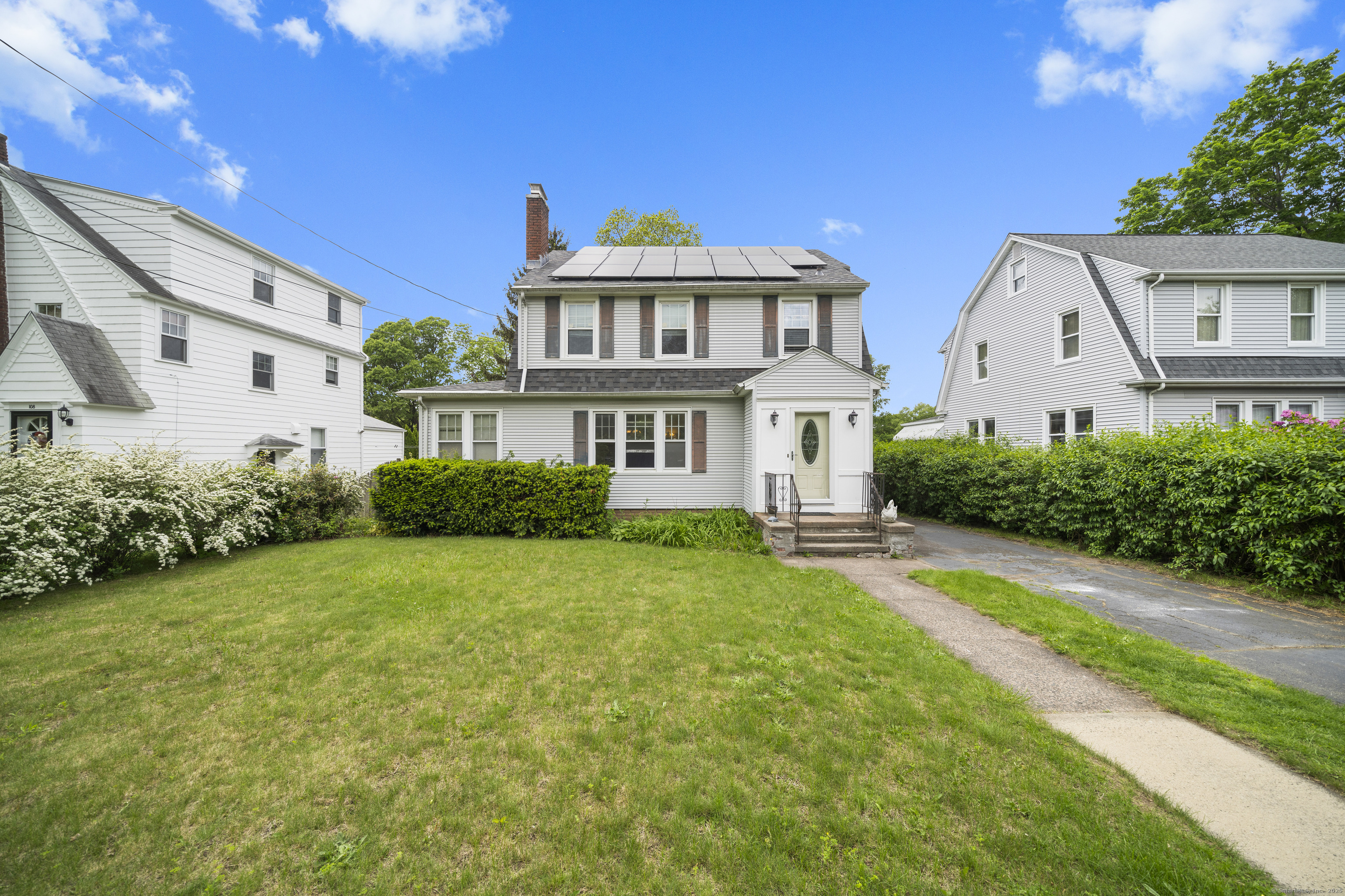 Property for Sale at Kneeland Road, New Haven, Connecticut - Bedrooms: 3 
Bathrooms: 2 
Rooms: 8  - $449,000
