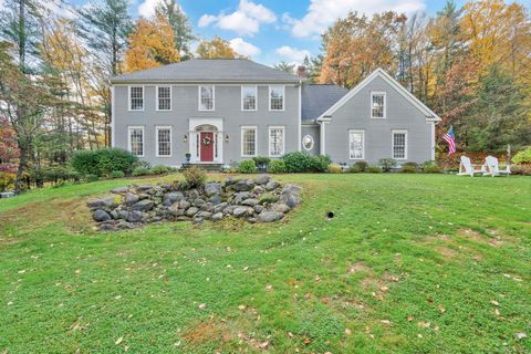Photo of 4 Stonewall Drive, Granby, CT 06090 (MLS # 24136396)