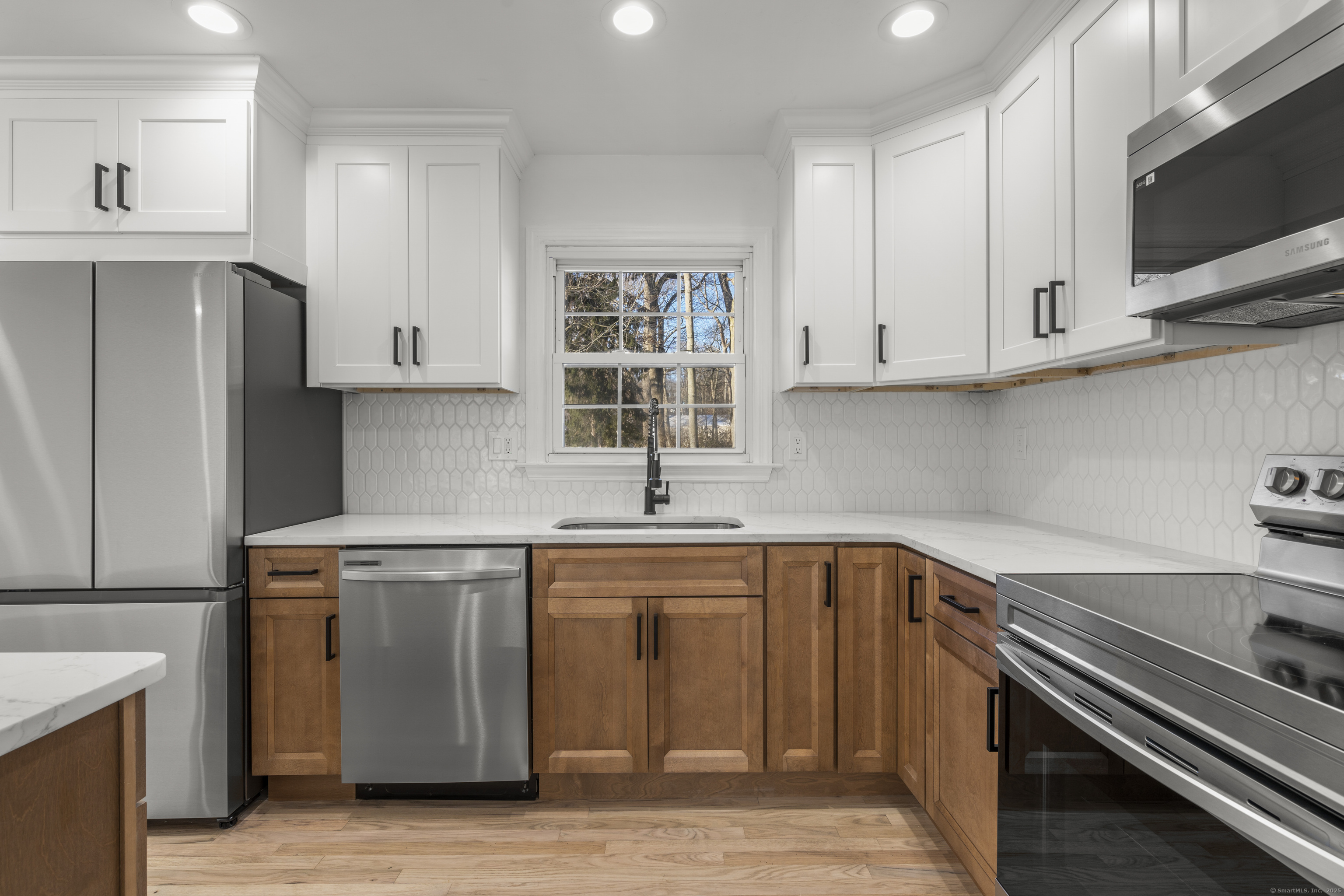 11 Erin Court, Norwalk, Connecticut image 7