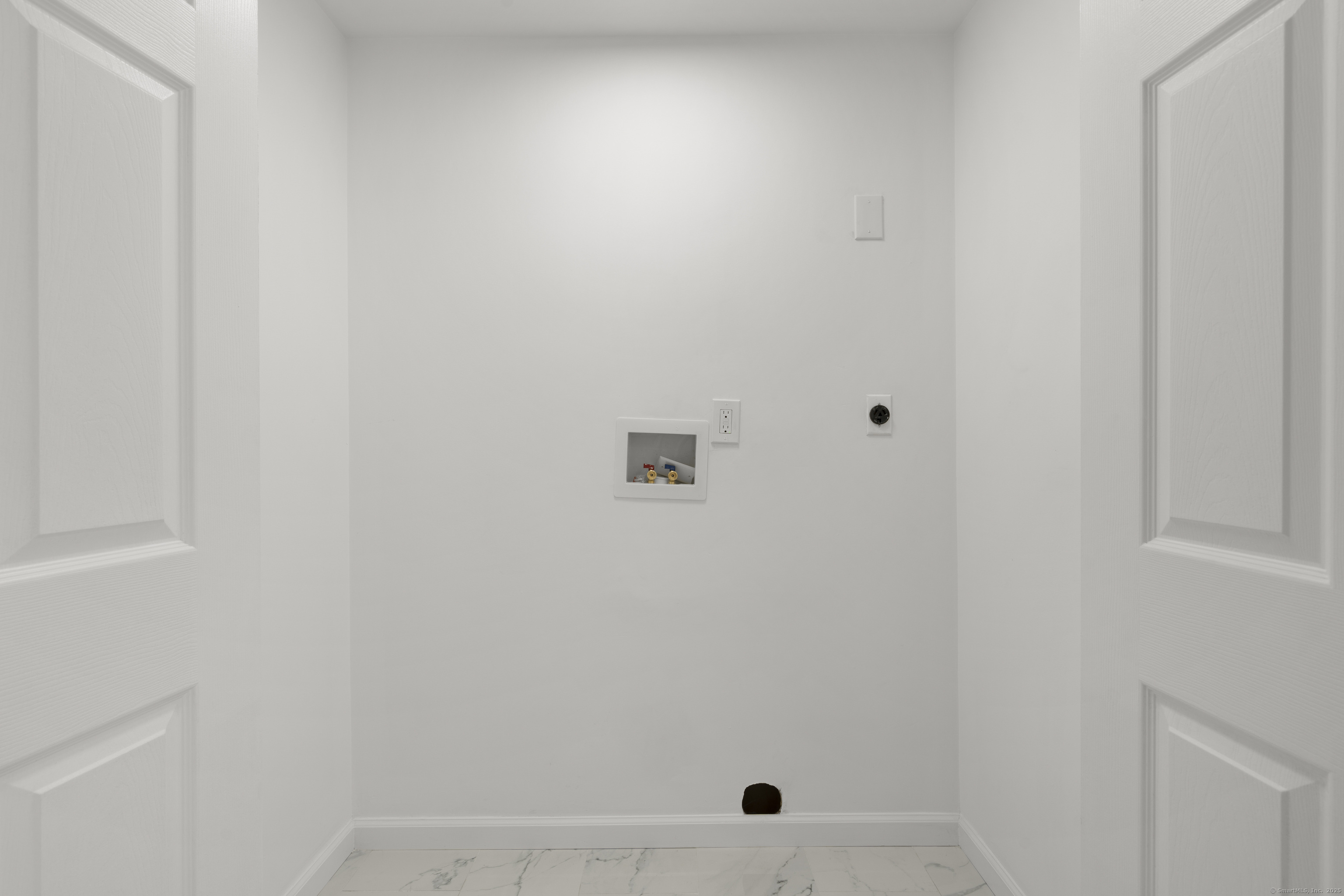 11 Erin Court, Norwalk, Connecticut image 35