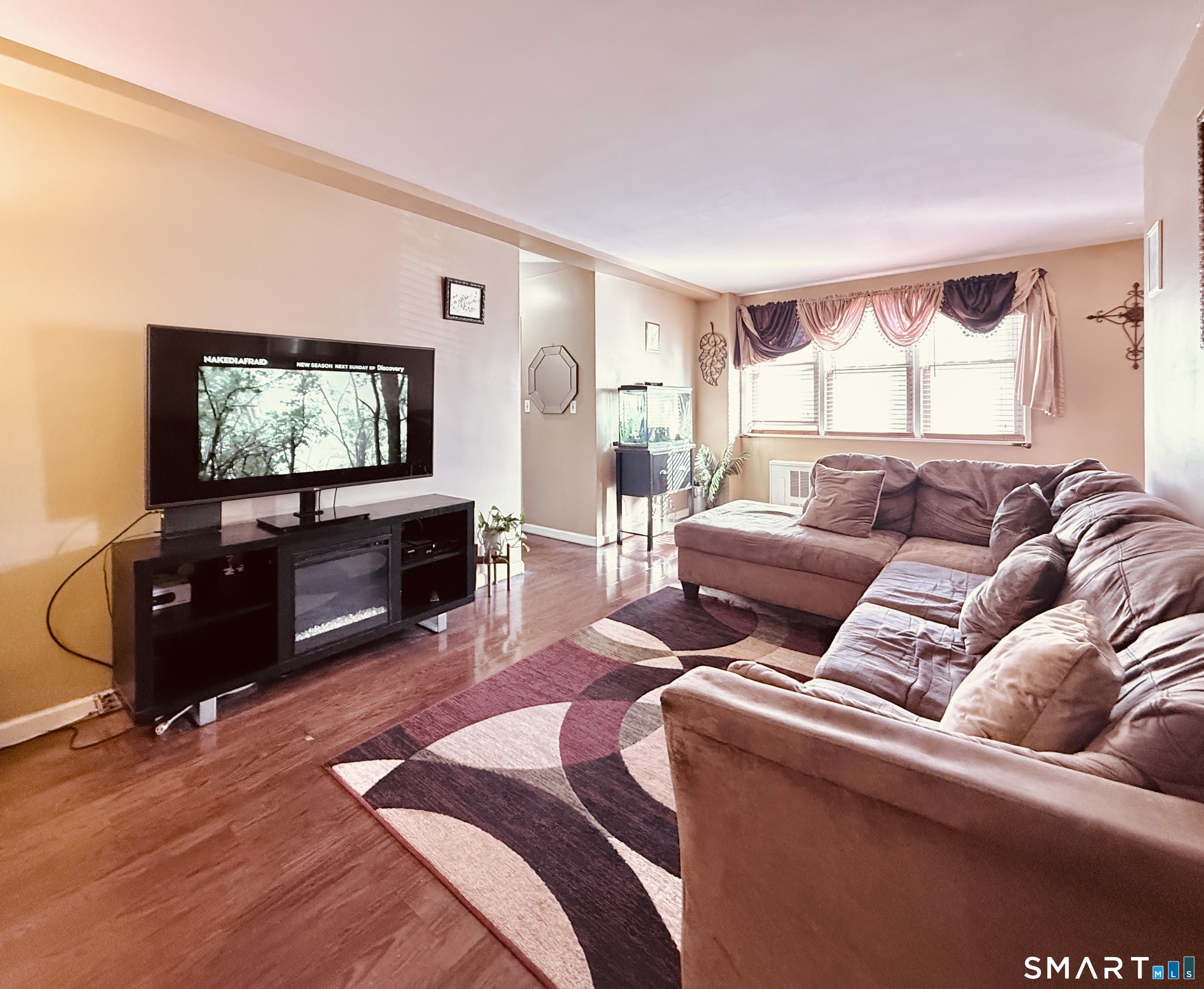 54 W North Street 105