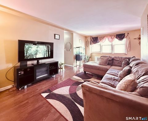 Tiny photo for 54 W North Street #105, Stamford, CT 06902 (MLS # 24152261)