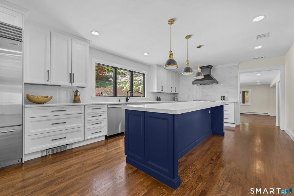 Photo of 53 W Hill Circle, Stamford, CT 06902 (MLS # 24171557)