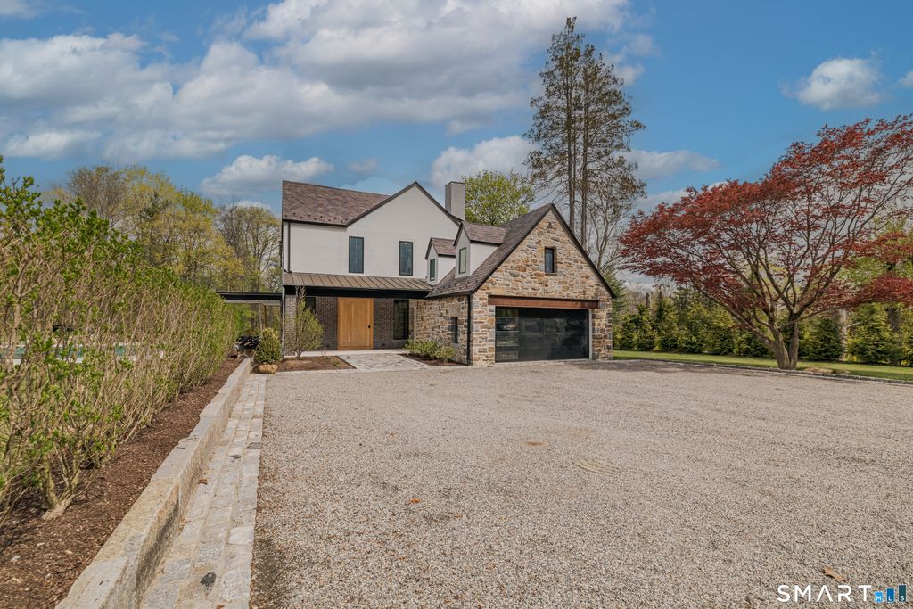 Photo of 201 Ponus Avenue Extensio, Norwalk, CT 06854 (MLS # 24168724)