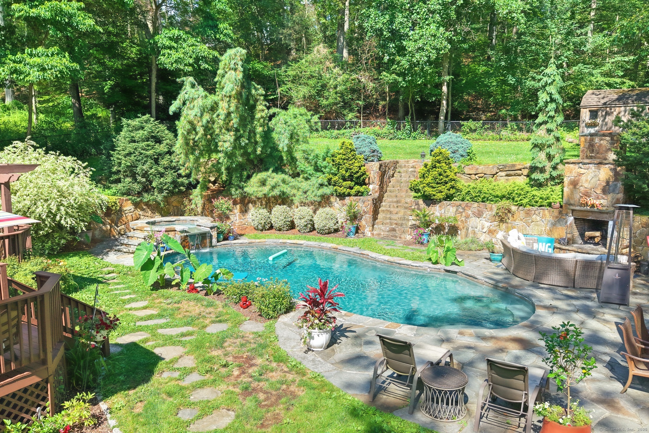 206 Beacon Hill Road