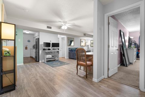 Photo of 2 Concorde Way #A4, Windsor Locks, CT 06096 (MLS # 24135150)