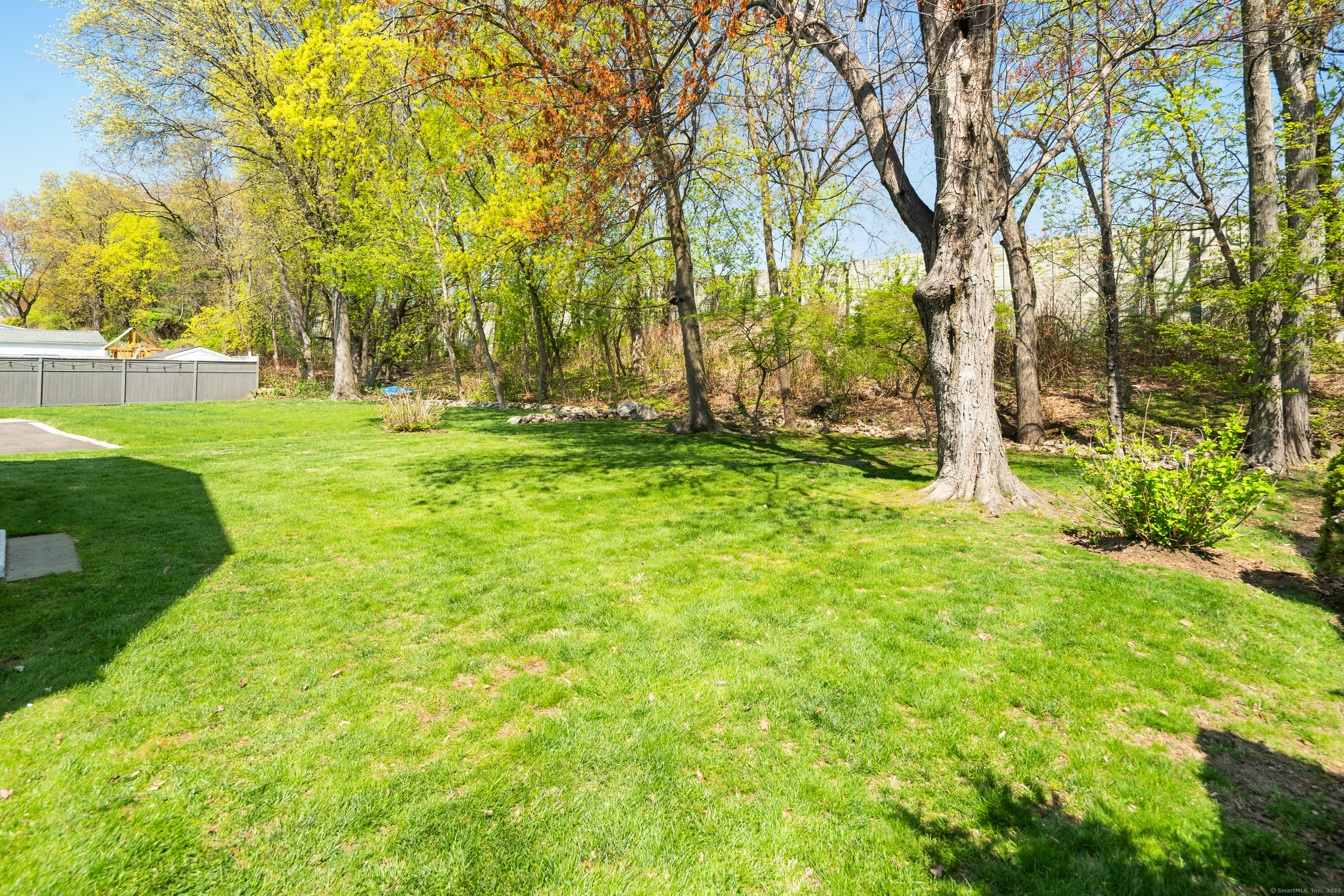 65 Maple Street, Darien, Connecticut image 34