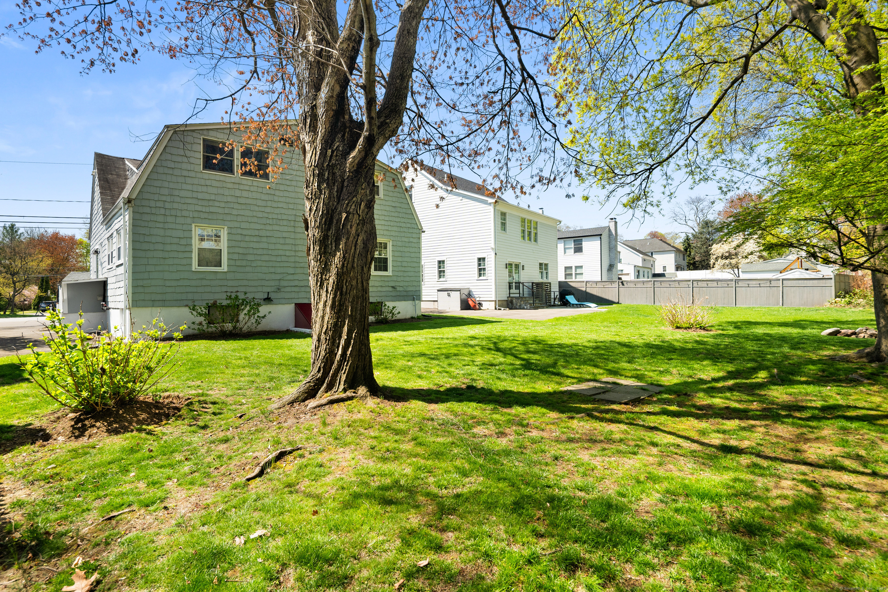 65 Maple Street, Darien, Connecticut image 37